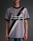 Vintage Nike Juventus 09-10 Away Kit Football Shirt
