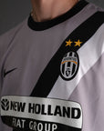 Vintage Nike Juventus 09-10 Away Kit Football Shirt