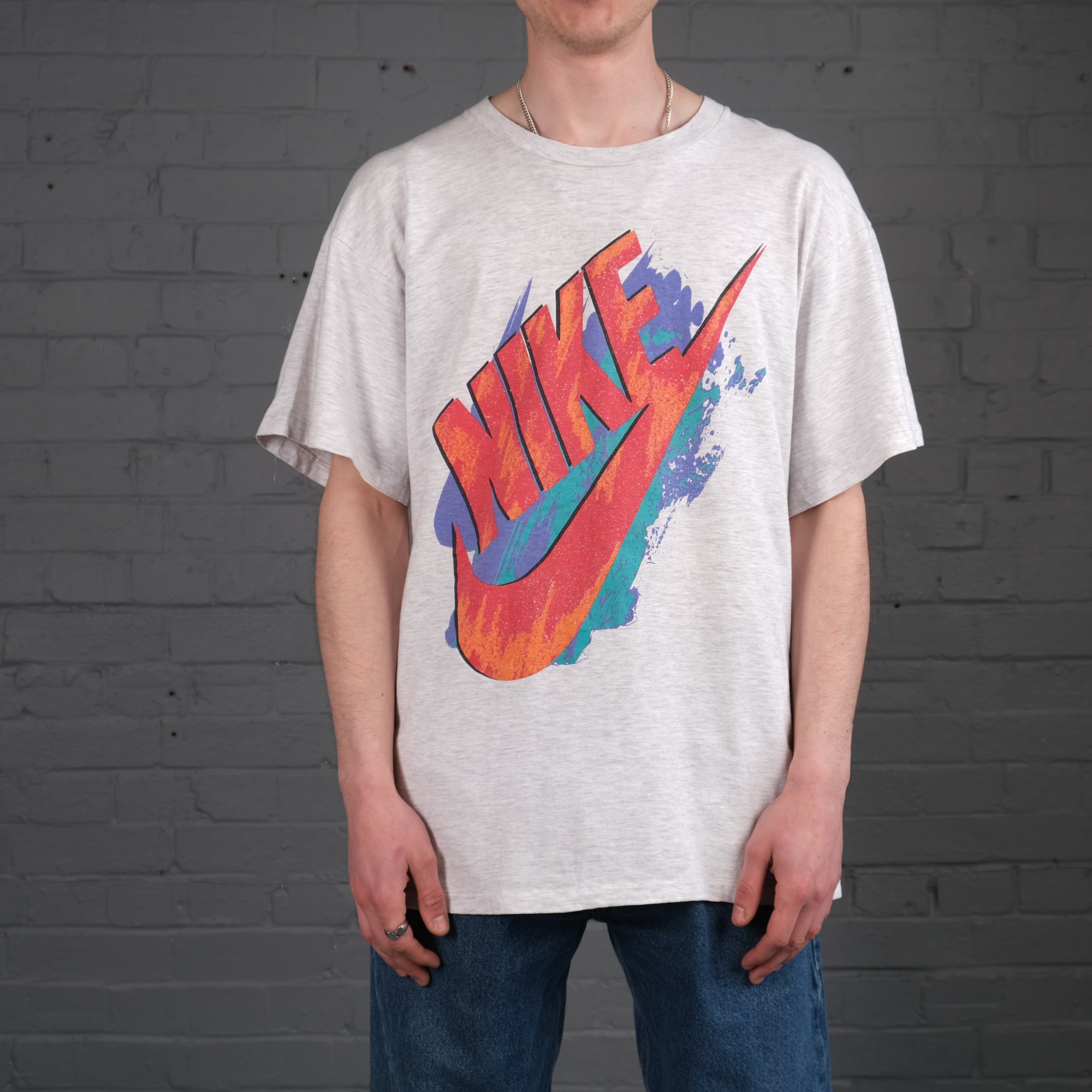 Vintage Nike graphic t-shirt in grey