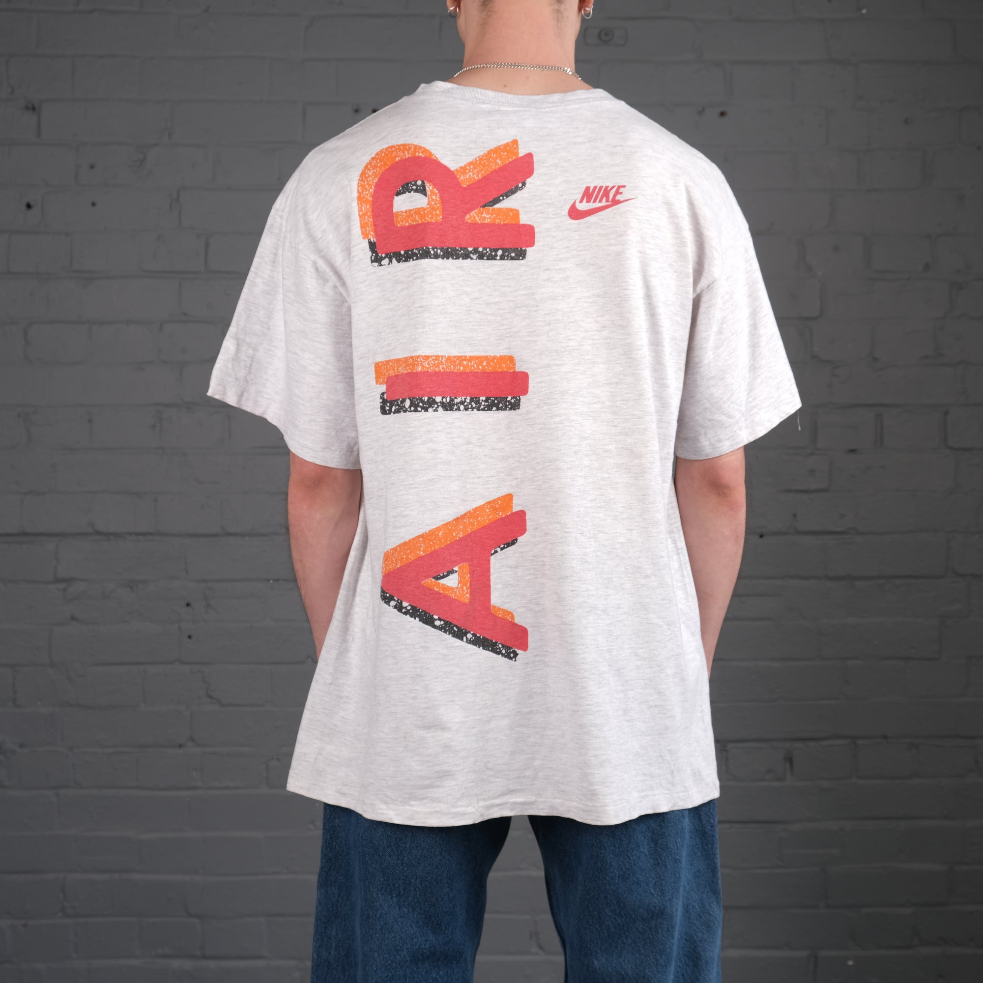 Vintage Nike graphic t-shirt in grey