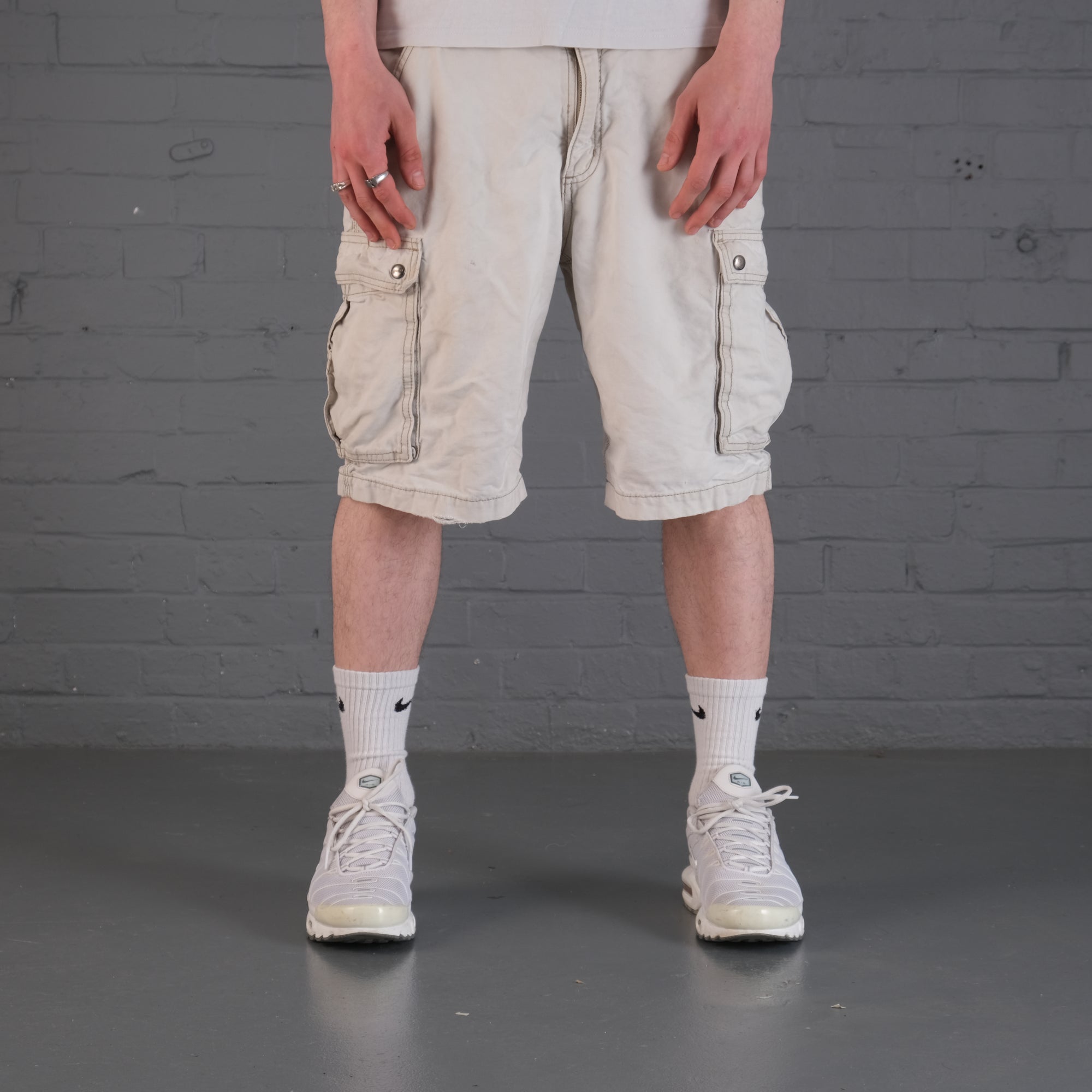 Vintage Carhartt Cargo Shorts in Cream