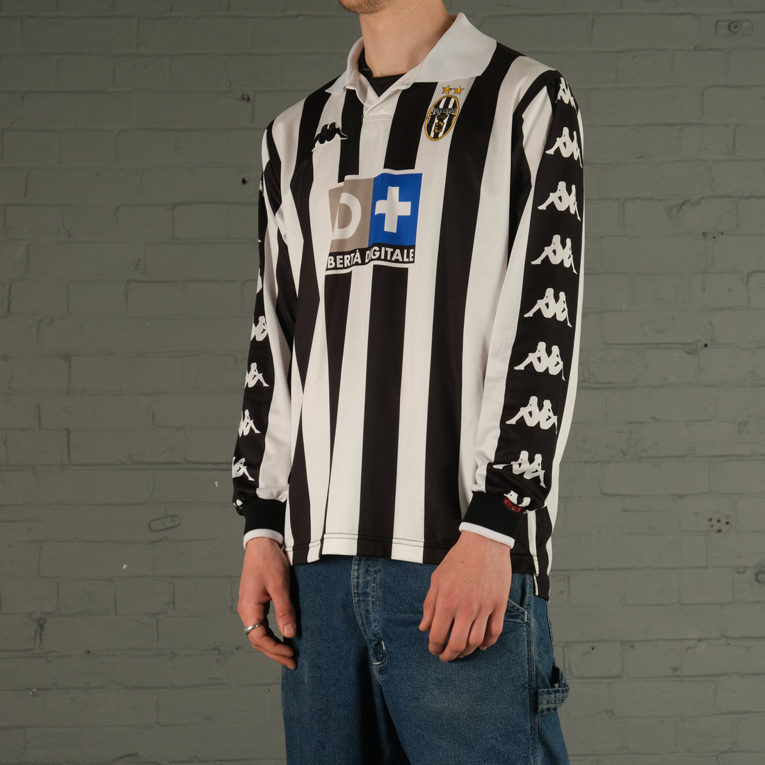 Vintage Juventus Long Sleeve 99/00 Kappa Home Shirt