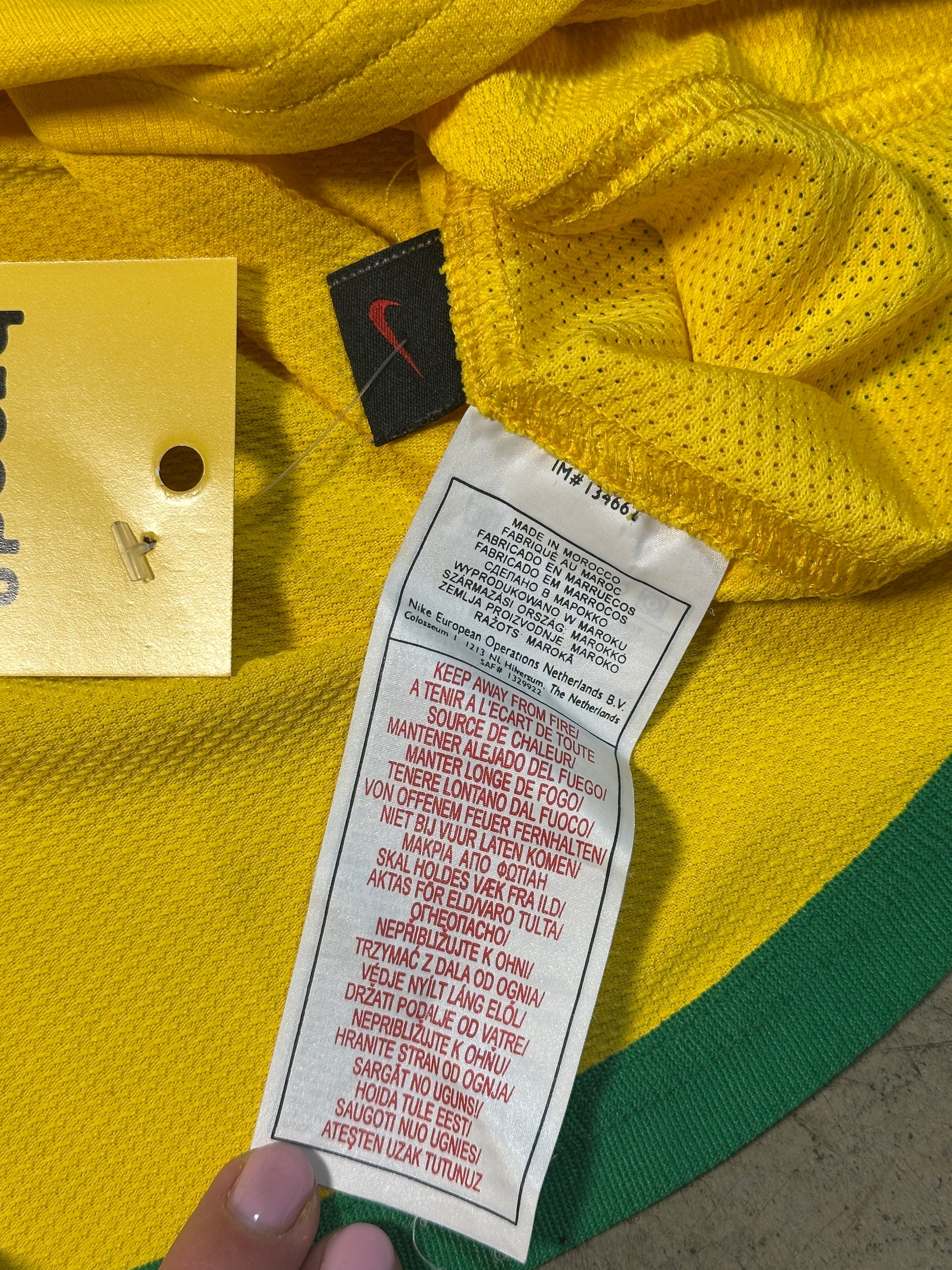 Vintage Ronaldinho Brasil '06 Football Jersey
