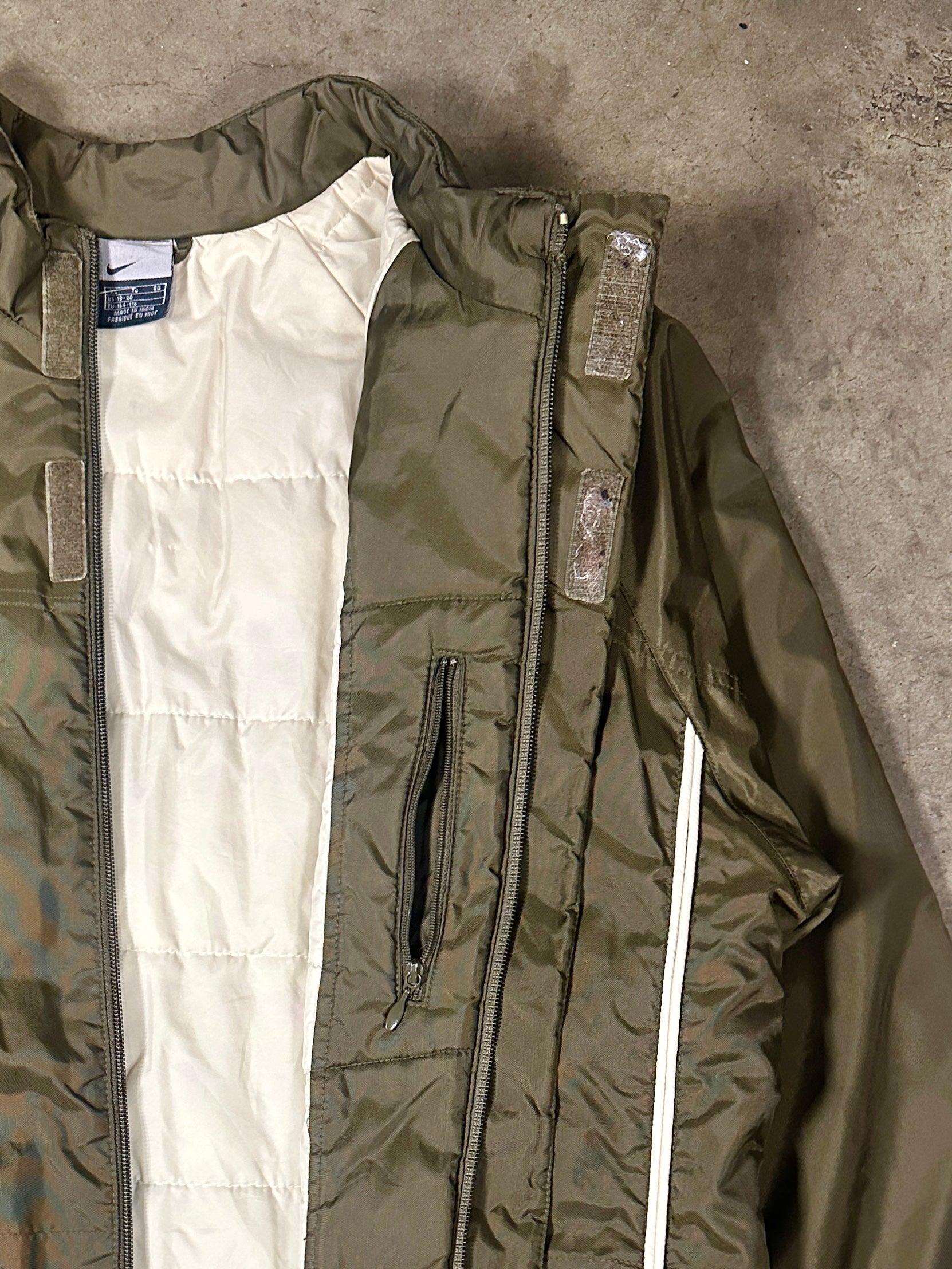 Vintage Nike Y2K Windbreaker Jacket in Olive Green