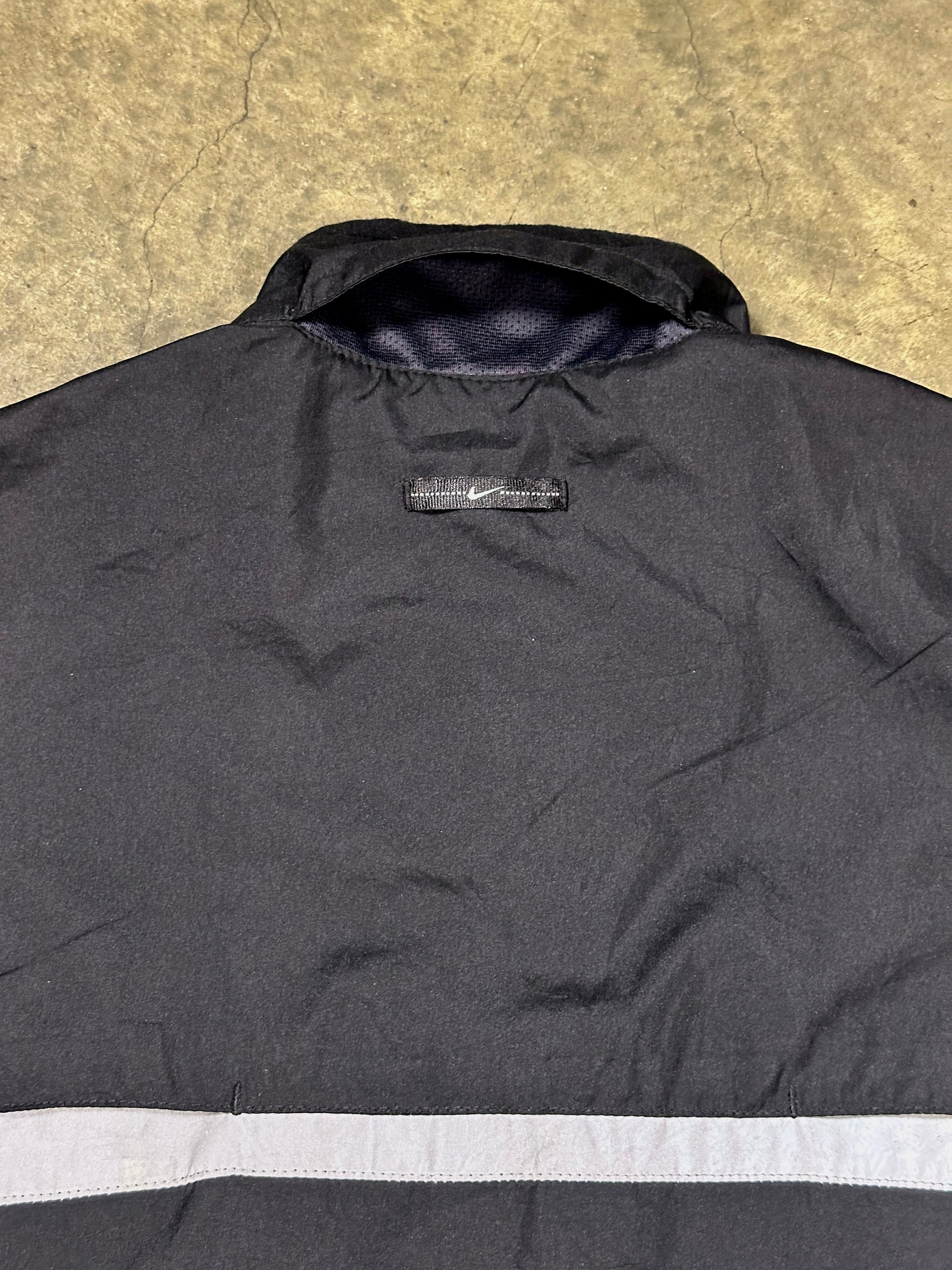 Vintage Nike ACG Running Vest 00s in Black