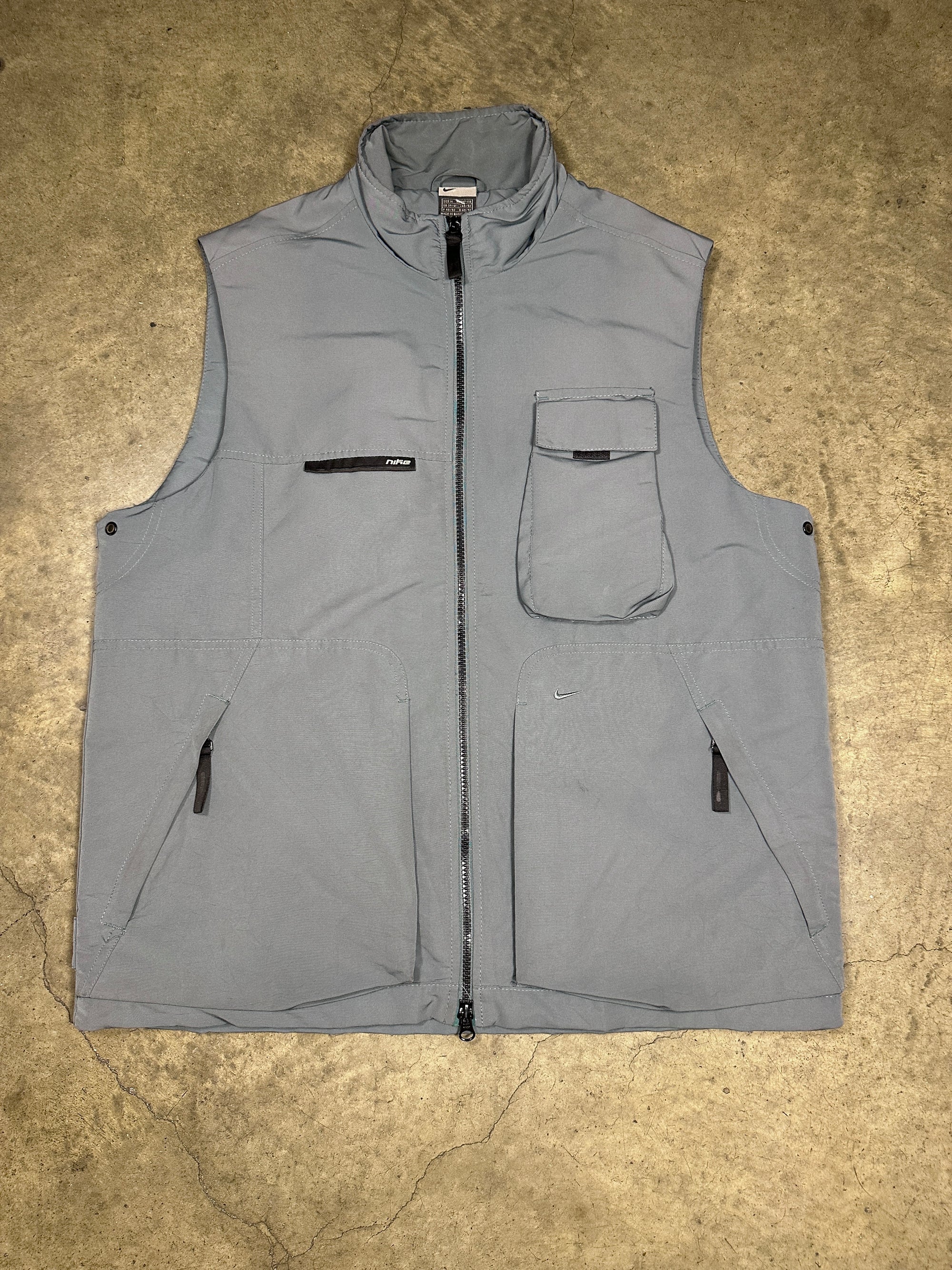 Vintage Nike Utility Vest 00s in Teal