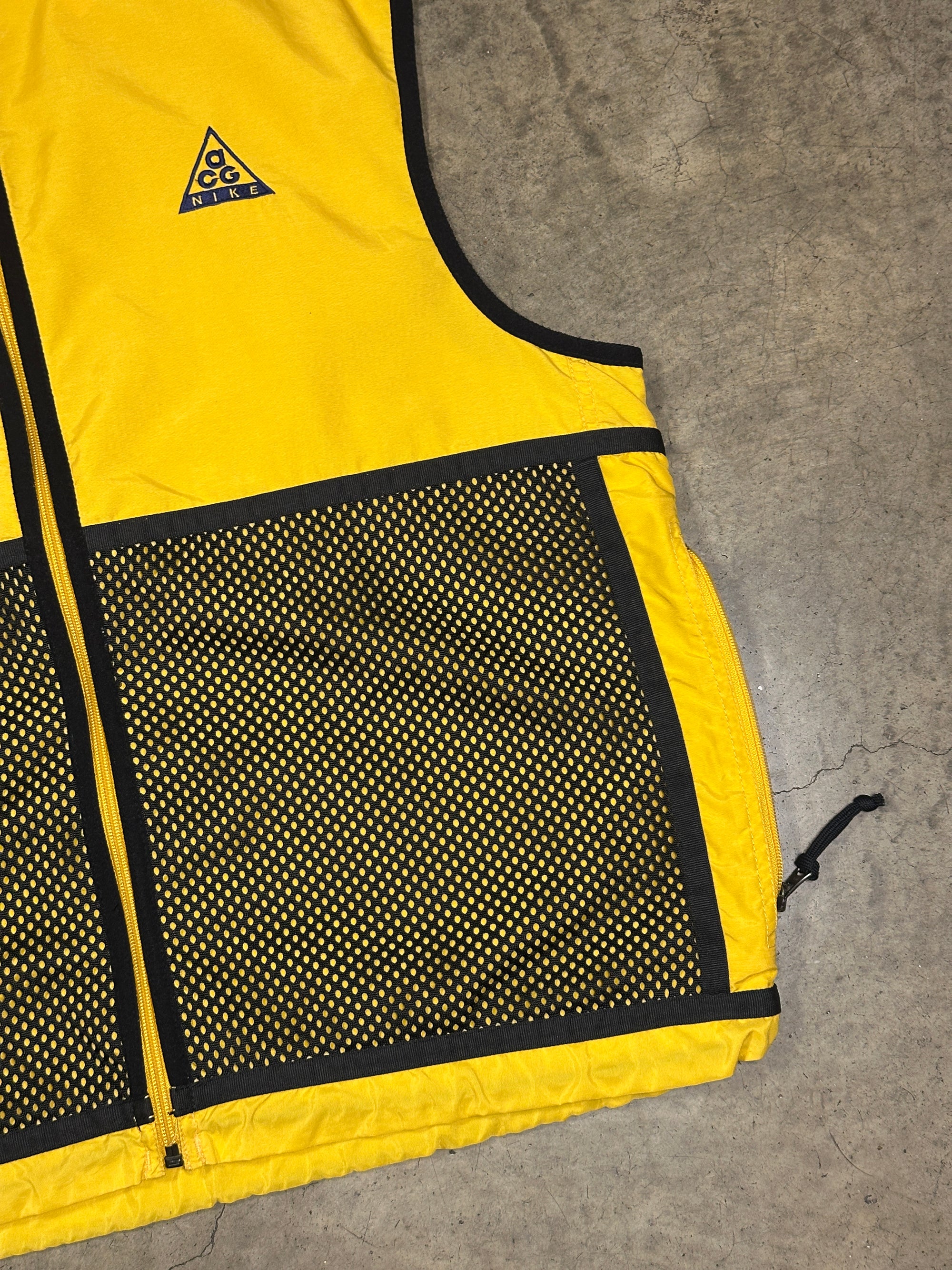 Vintage Nike ACG Utility Vest 00s in Bright Yellow