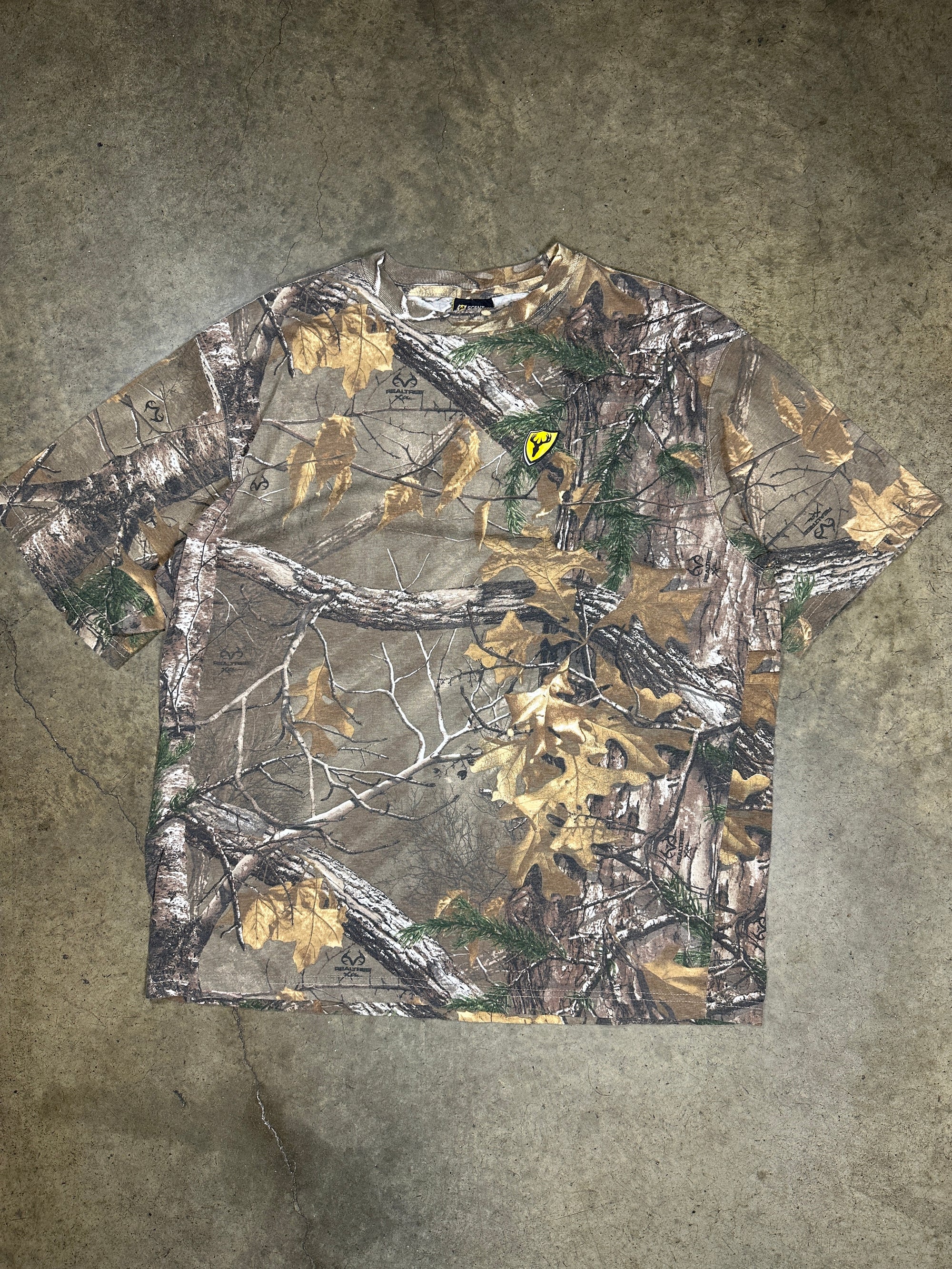 Vintage Realtree Camo T-Shirt