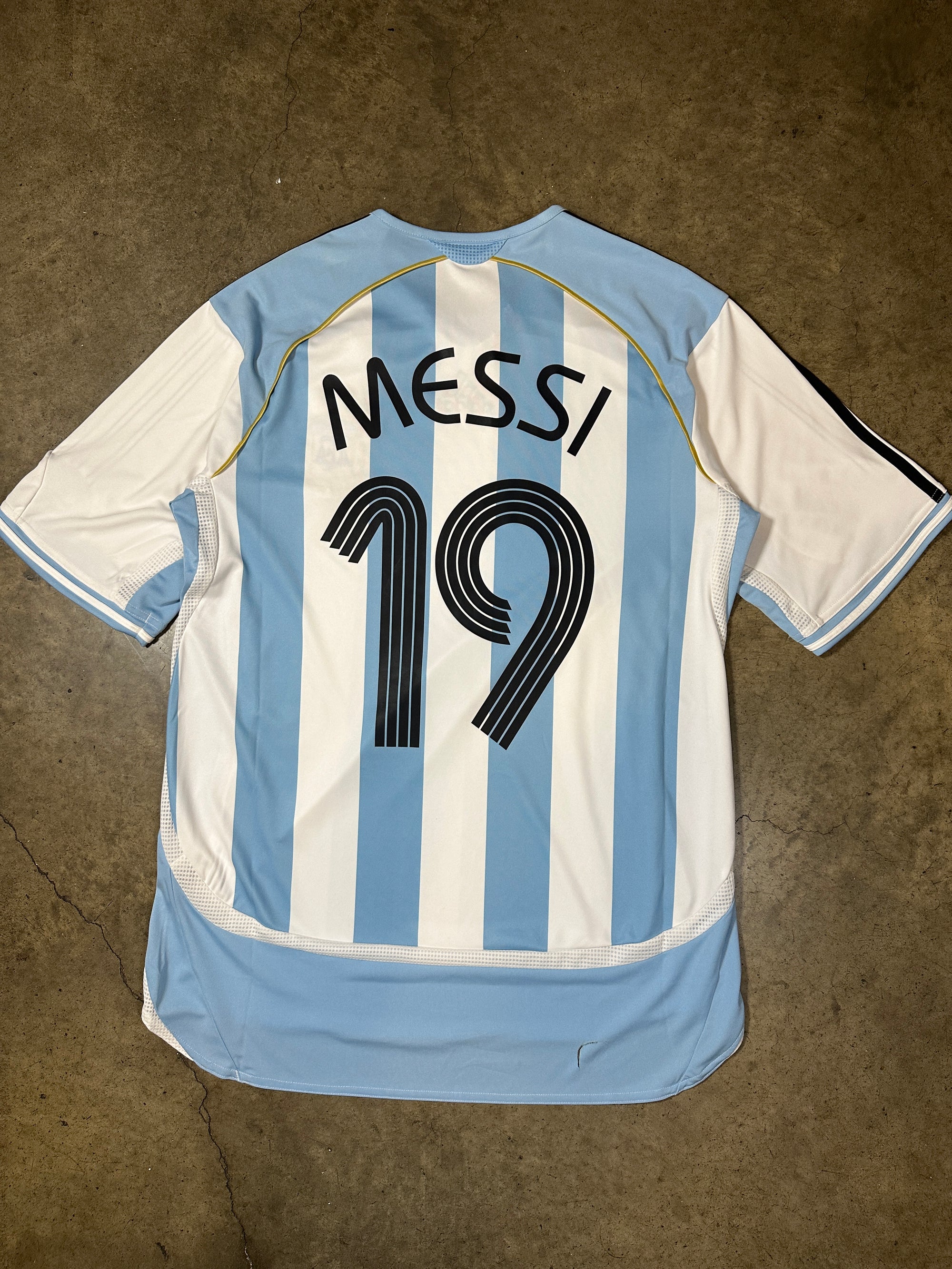 Vintage Messi Argentina '06 Football Shirt