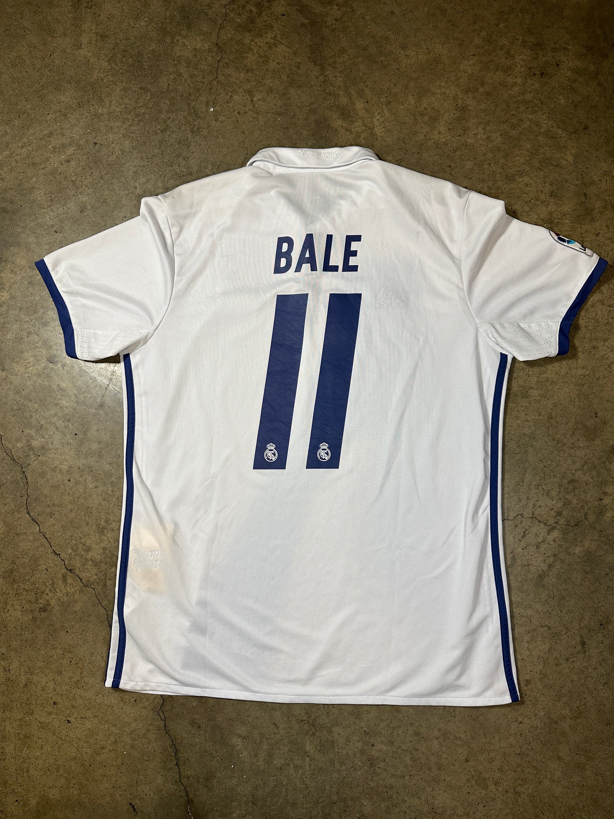 Vintage Bale Real Madrid '16 Football Shirt