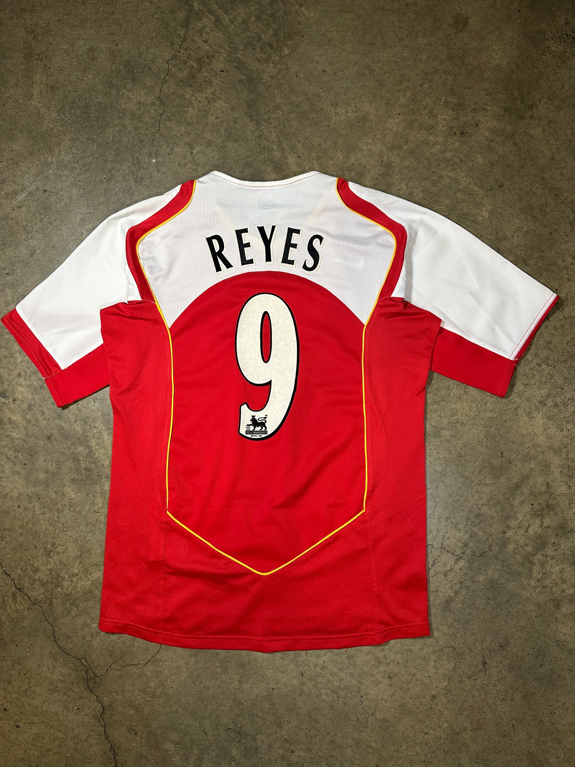 Vintage Reyes Arsenal '04 Football Shirt