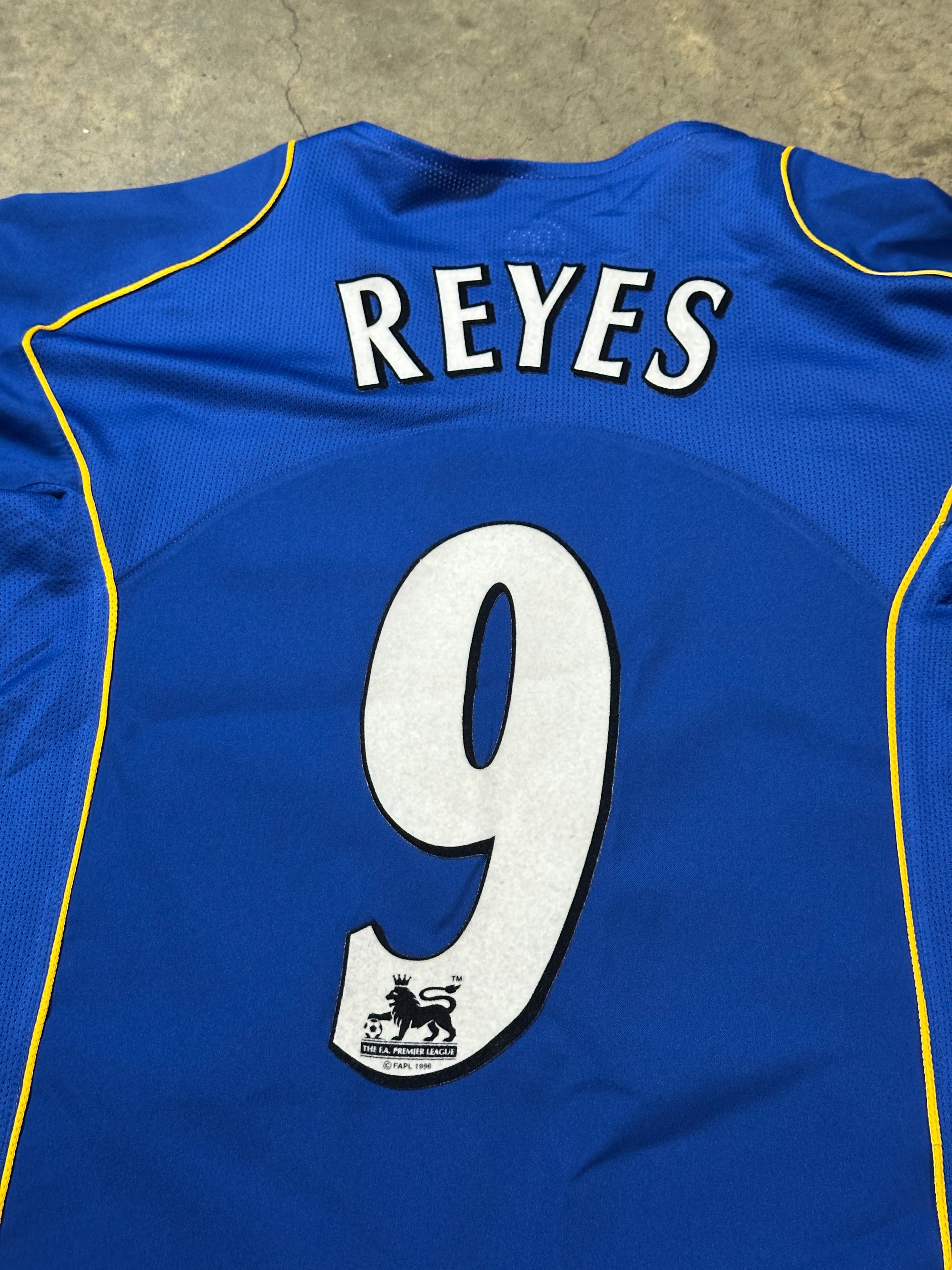 Vintage Reyes Arsenal '04 Away Football Shirt