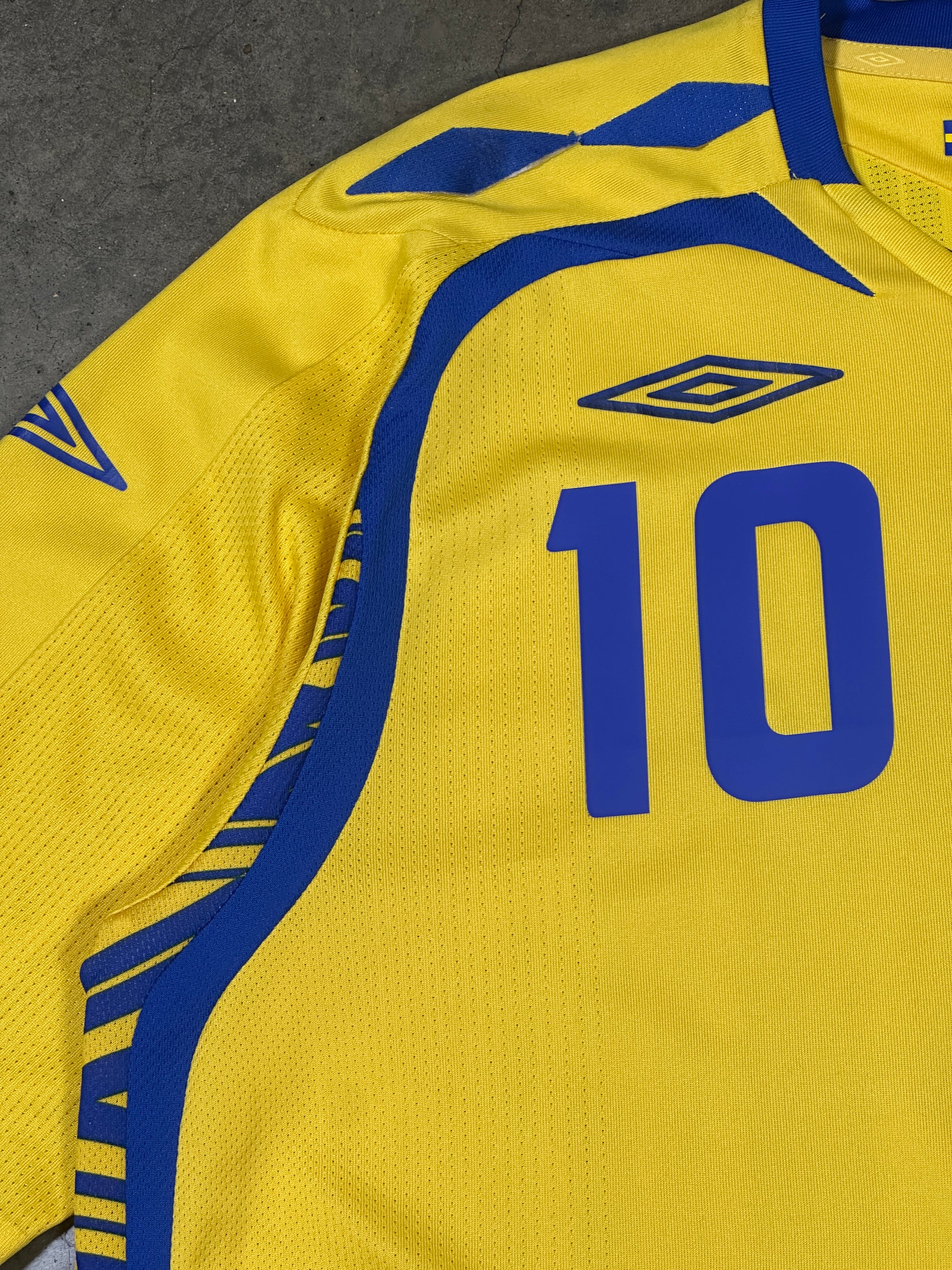 Vintage Z. Ibrahimovic Sweden '07 Umbro Football Shirt