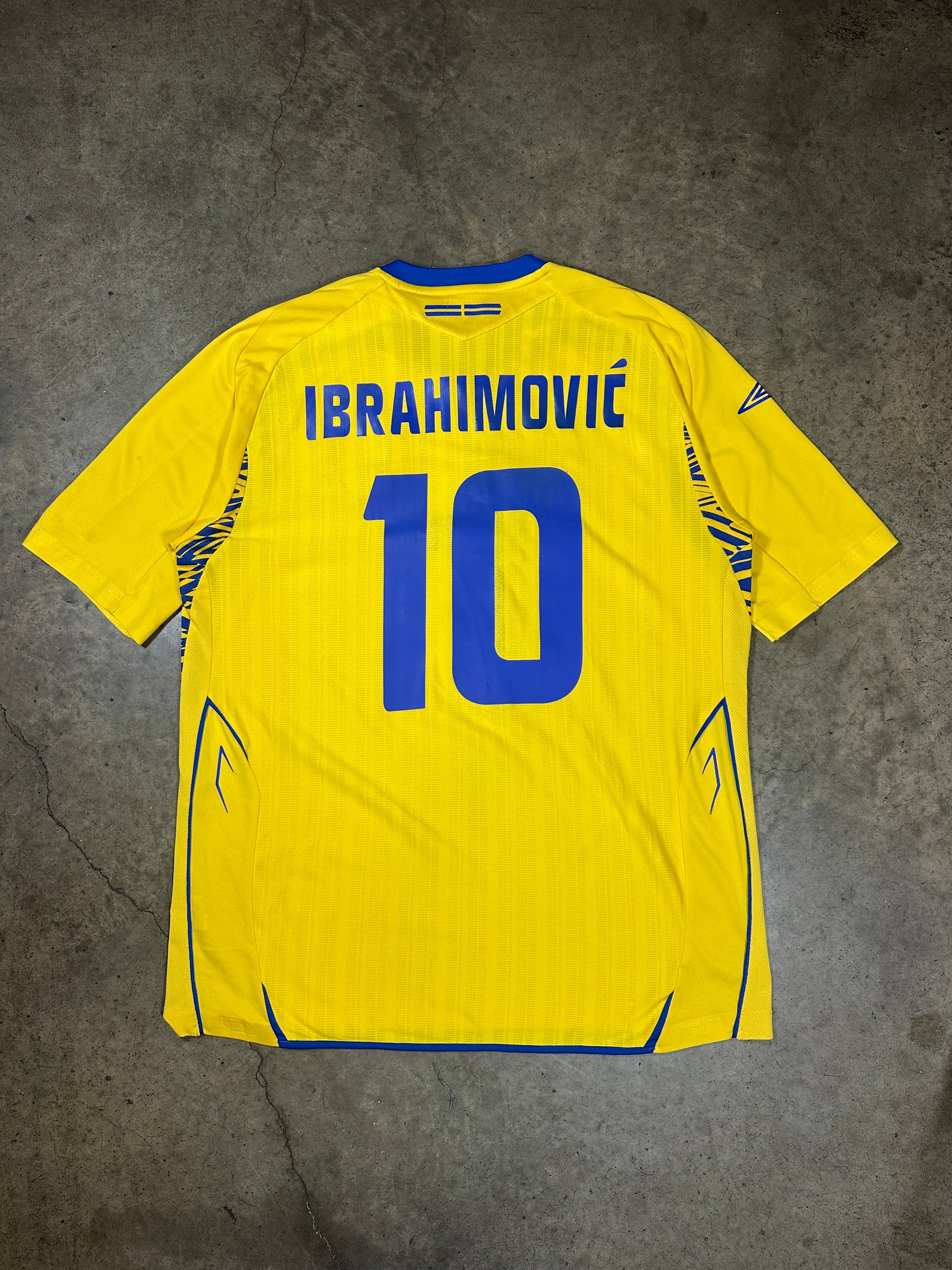 Vintage Z. Ibrahimovic Sweden '07 Umbro Football Shirt