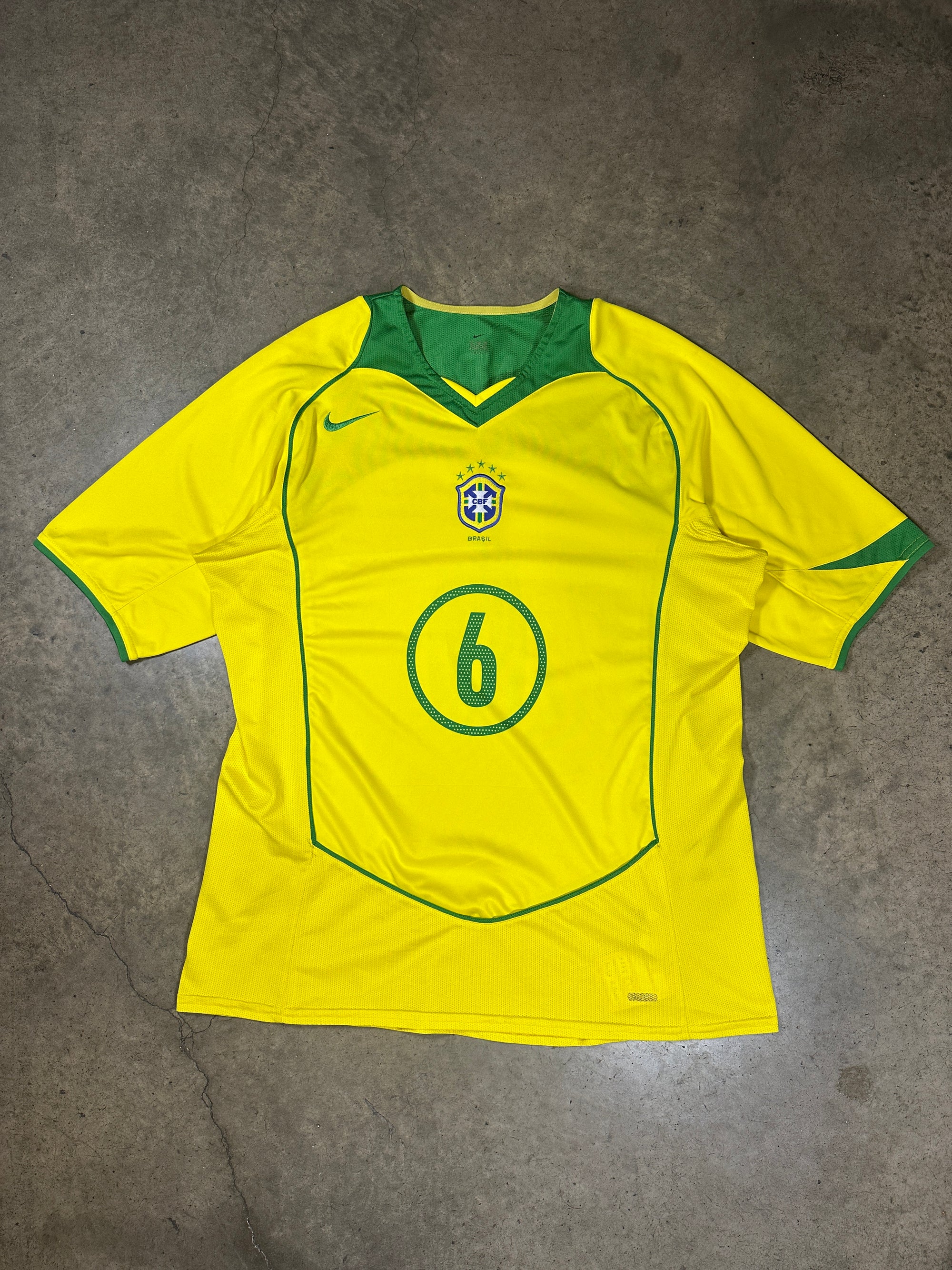 Vintage R. Carlos Brazil '04 Nike Football Shirt